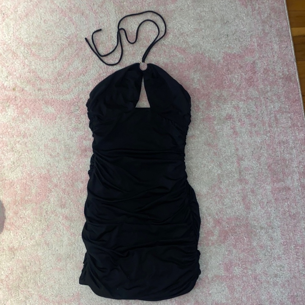 Black ruched bodycon dress